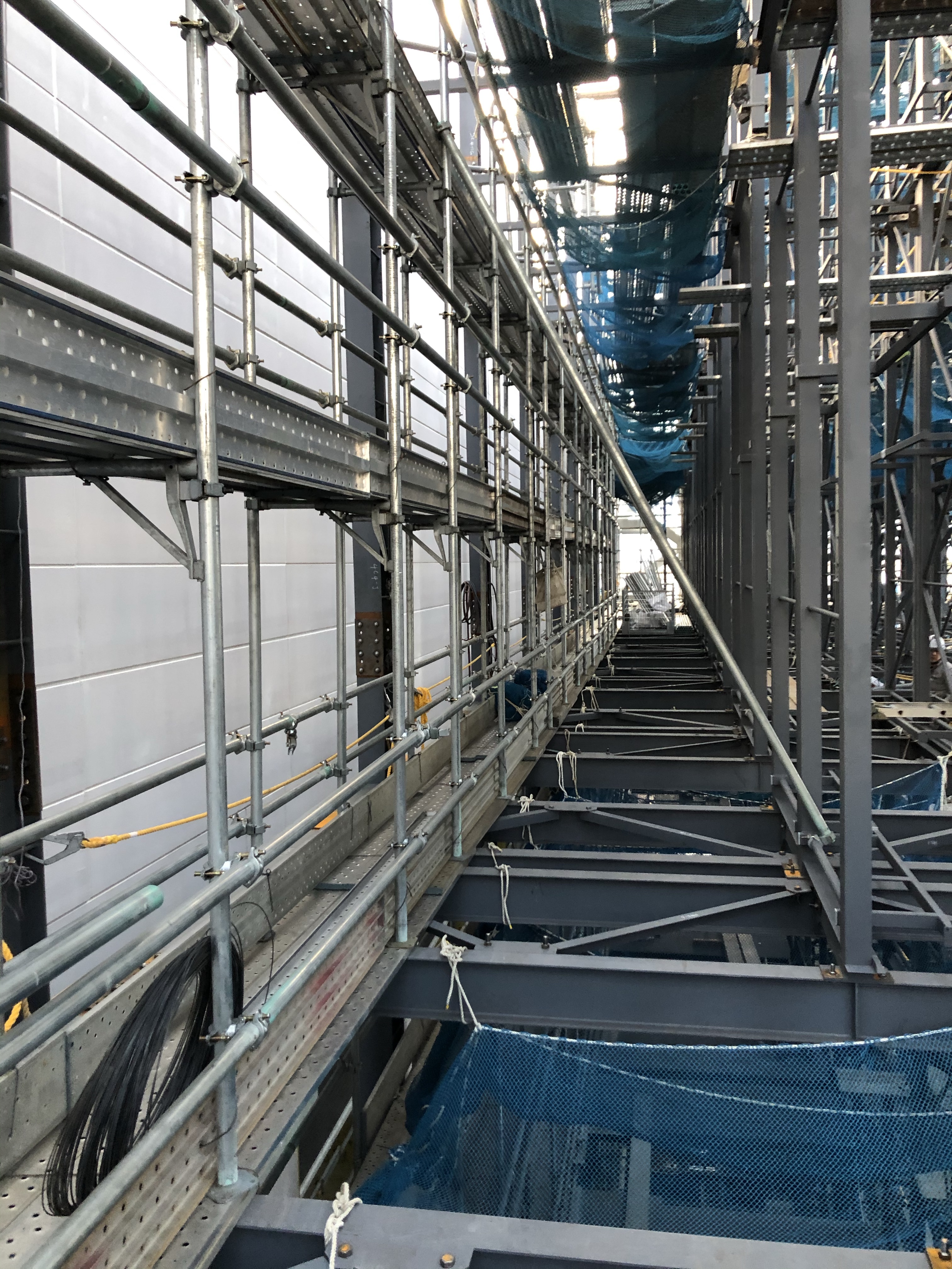 足場組み立て！！